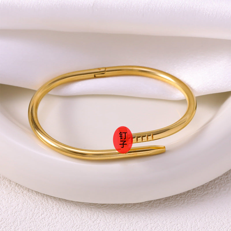Cross-Border Hot-Selling Fashion Titanium Steel Bracelet, Gold Color That Won'T Fade, Classic Jade Style, Smooth Nail-Shaped Clasp, Stainless Steel